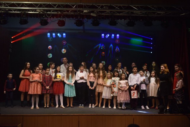 Spectacol la Medgidia dedicat tuturor mamelor, organizat cu sprijinul primăriei