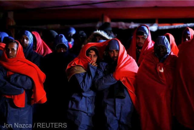 Spania a salvat până acum 247 de imigranţi africani în apropierea Insulelor Canare pe perioada stării de urgenţă