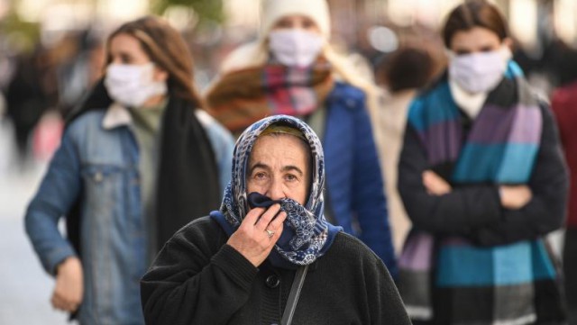 Ce este anosmia, un prim simptom observat la mulţi dintre bolnavii asimptomatici infectați cu COVID-19