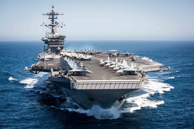 Coronavirus: Comandantul portavionului USS Theodore Roosevelt avertizează că numărul marinarilor infectaţi creşte