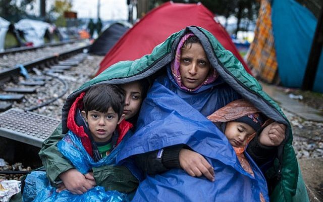 Coronavirus: Grecia trebuie să elibereze sutele de copii-migranţi deţinuţi în „condiţii abuzive“
