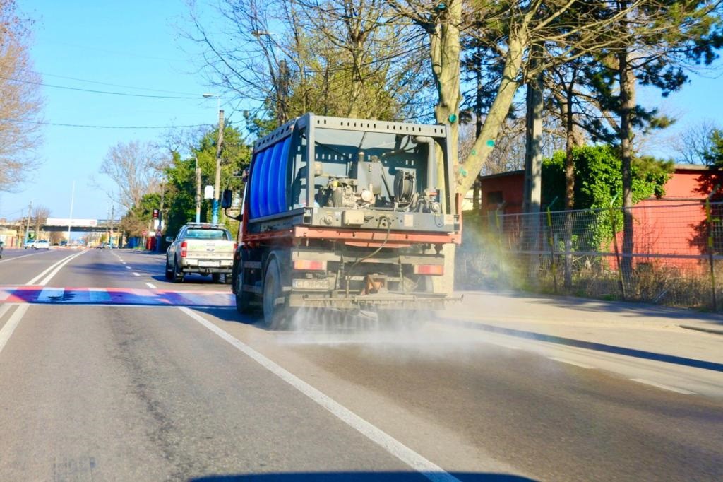 Primăria Constanța continuă acțiunile de dezinfecție Primăria Constanța continuă acțiunile de dezinfecție