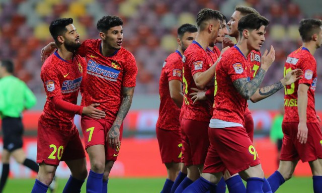 Jucătorii de la FCSB au fost puşi pe glume la ultimul antrenament online