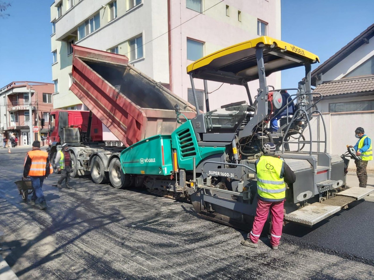 Primăria Constanța continuă asfaltările VIDEO Primăria Constanța continuă asfaltările VIDEO