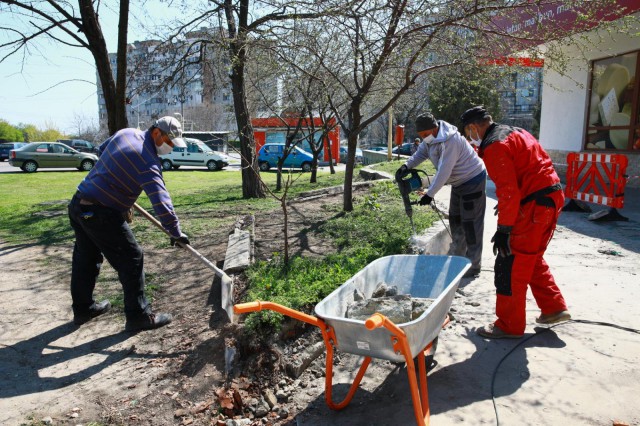 Primăria Constanța continuă reparațiile în mai multe zone din oraș
