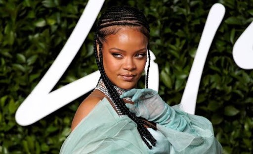 Ariana Grande şi Rihanna se alătură campaniei „Project 100“, destinată ajutorării familiilor afectate de COVID-19