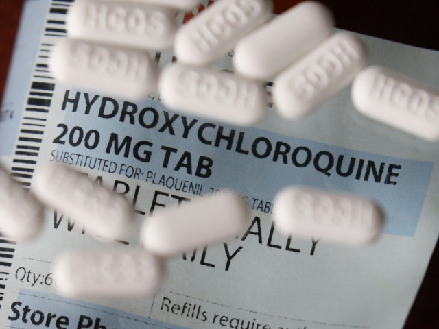 Pacienţii cu boli autoimune acuză că hidroxiclorochina stă în depozite și sunt sacrificaţi