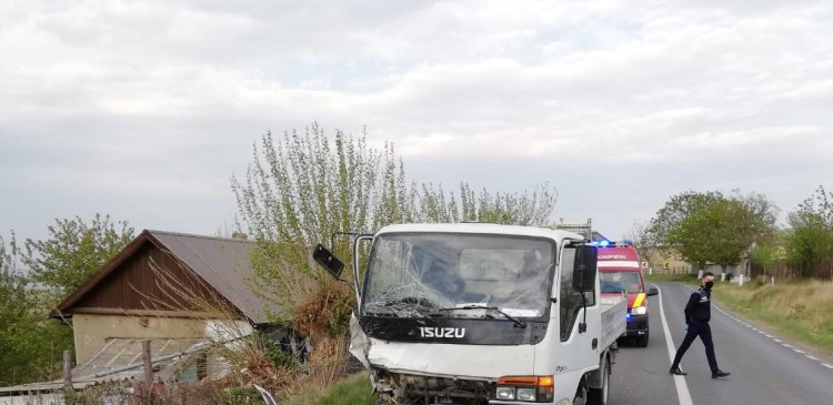 A intrat cu mașina pe contrasens: un constănțean a ajuns la spital