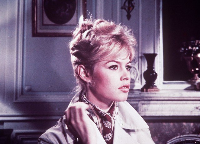 Brigitte Bardot şi-a abandonat fiul pentru un bărbat. Cum a tratat-o el la maturitate