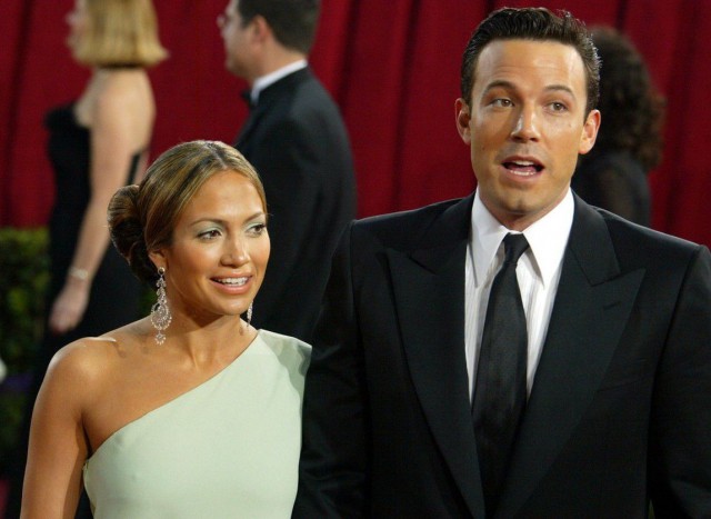 Jennifer Lopez nu îl poate uita pe Ben Affleck. Artista vorbeşte şi în izolare despre actor şi inelul pe care i l-a dăruit