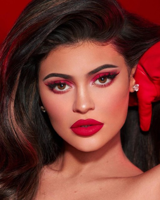 Kylie Jenner și-a șocat fanii când a ieșit pe stradă nemachiată! Diferențele sunt uriașe