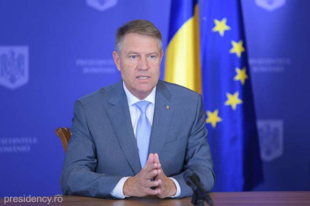 Preşedintele Iohannis cere reexaminarea legii referitoare la suspendarea contractelor individuale de muncă pe perioada stării de urgenţă