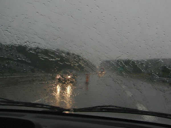Meteorologii anunță că vremea se menține ploioasă, la Constanța!