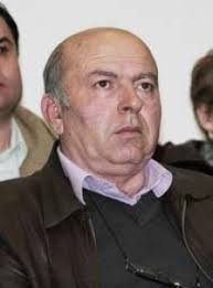 I-a apucat hărnicia pe primari: asfaltează străzi cu 1 milion de euro și cumpără costume populare I-a apucat hărnicia pe primari: asfaltează străzi cu 1 milion de euro și cumpără costume populare