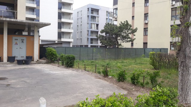 Un investitor din Mamaia NU poate să pună mâna pe spațiul verde din cauza vecinilor