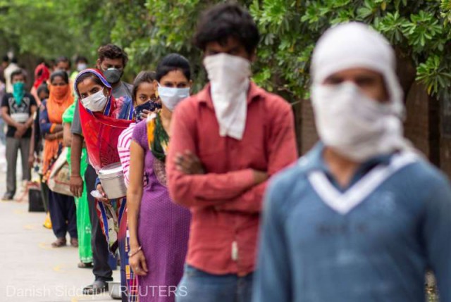 Coronavirus: India şi-a reluat parţial traficul feroviar de pasageri, în pofida accelerării epidemiei
