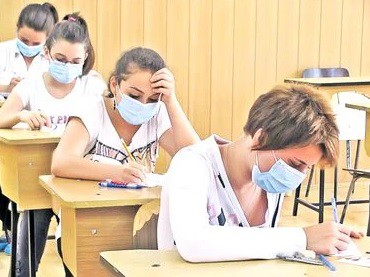 TREI elevi din Constanța NU au intrat în examen, la proba de matematică