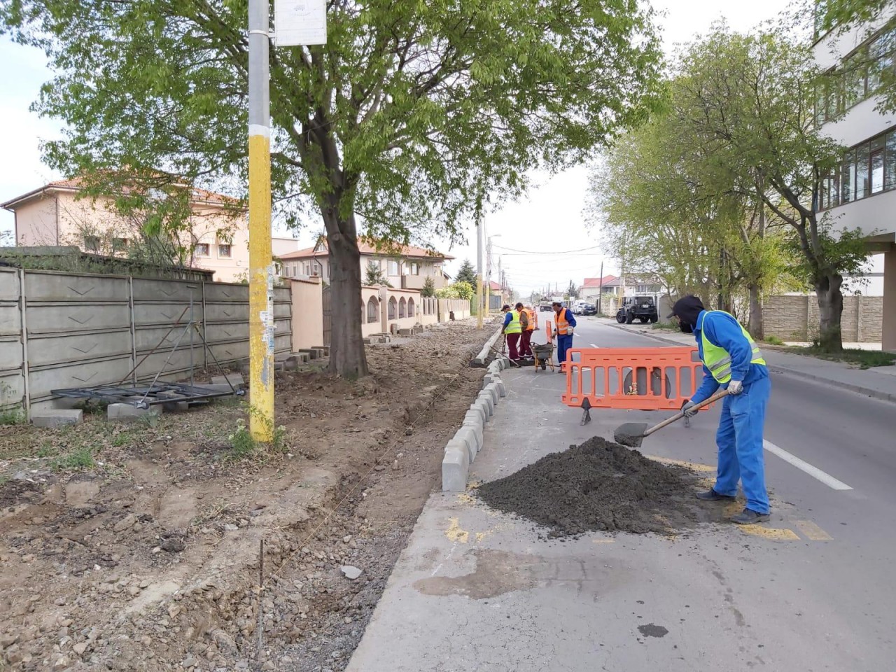 Primăria Constanța continuă reabilitarea trotuarelor Primăria Constanța continuă reabilitarea trotuarelor