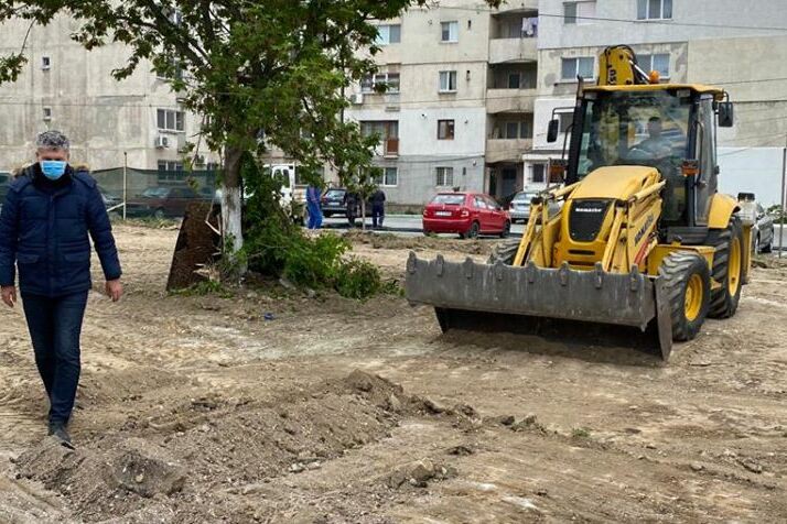 Trei noi parcuri în orașul Năvodari, finanțate cu fonduri europene Trei noi parcuri în orașul Năvodari, finanțate cu fonduri europene