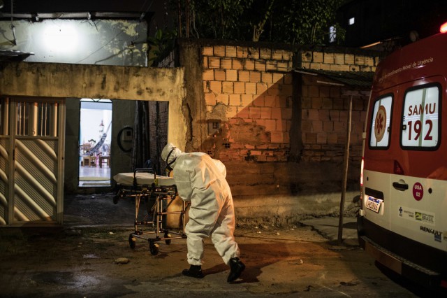 Coronavirus: Brazilia raportează 14.919 de noi cazuri şi 816 decese