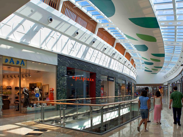 Coronavirus: Bulgaria va redeschide mall-urile începând de luni