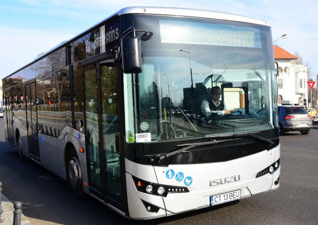 De azi, CT BUS reintroduce traseele de noapte!