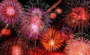 O firmă din HUNEDOARA se va OCUPA de ARTIFICIILE de REVELION