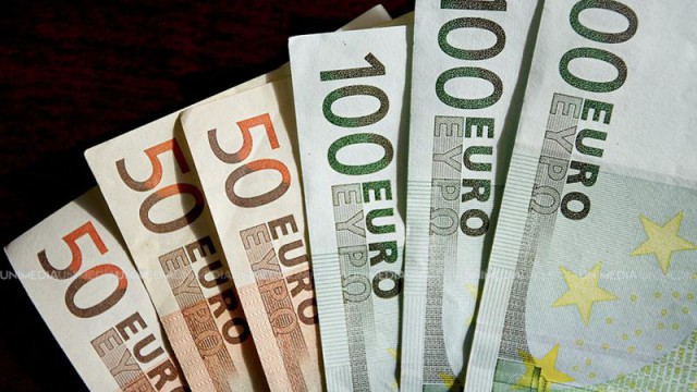 China: Captură record de bancnote contrafăcute în valoare de 55 de milioane de euro
