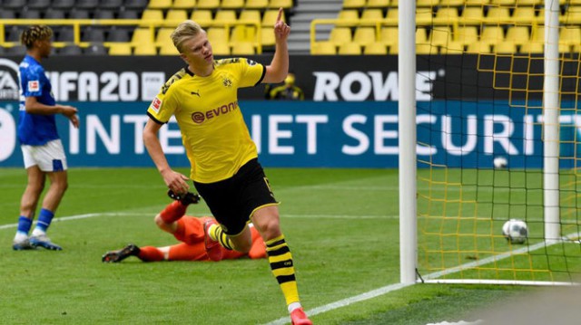 Borussia Dortmund, victorie categorică în Revierderby (4-0 vs Schalke) - Erling Haaland, execuție spectaculoasă