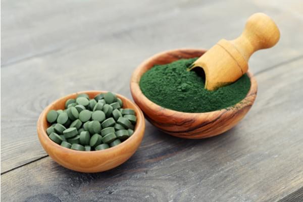 Ce este spirulina: beneficii și contraindicații