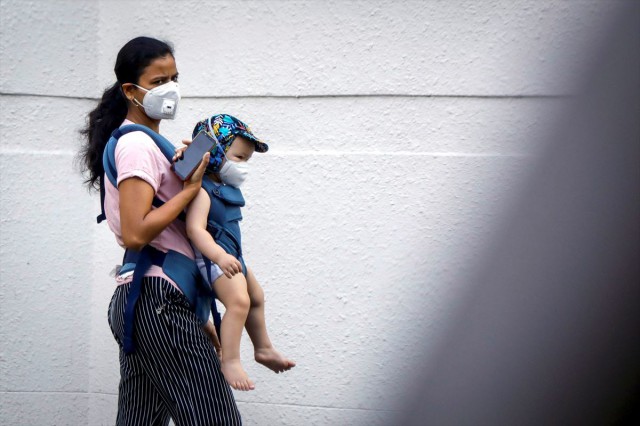 Coronavirus - Asociaţia de Pediatrie japoneză: Măştile, prea periculoase pentru copiii sub 2 ani