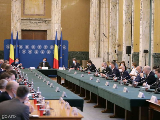 Reuşita planului de reclădire economică stă în parteneriatul cu sistemul financiar-bancar