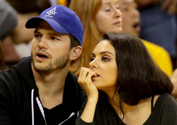 Cum arată vila din Beverly Hills, pe care Ashton Kutcher şi Mila Kunis cer 14 milioane dolari