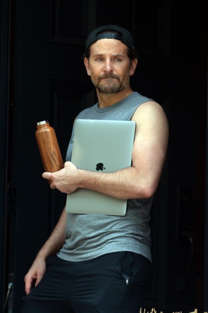 Bradley Cooper și-a tras o nouă iubită. Cu cine a fost surprins actorul de 45 de ani