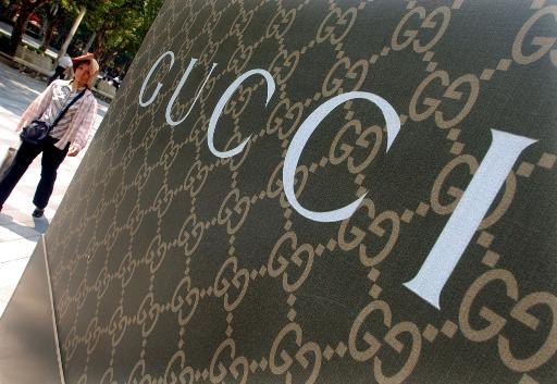 Vânzările şi profitul grupului care deţine marca Gucci au scăzut în 2023