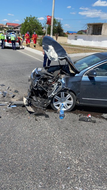 Accident rutier cu un camion, la Lumina: printre răniţi şi un copil