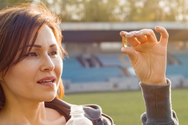 Tranziția la menopauză: cum te ajută Omega 3 să calmezi simptomele depresive