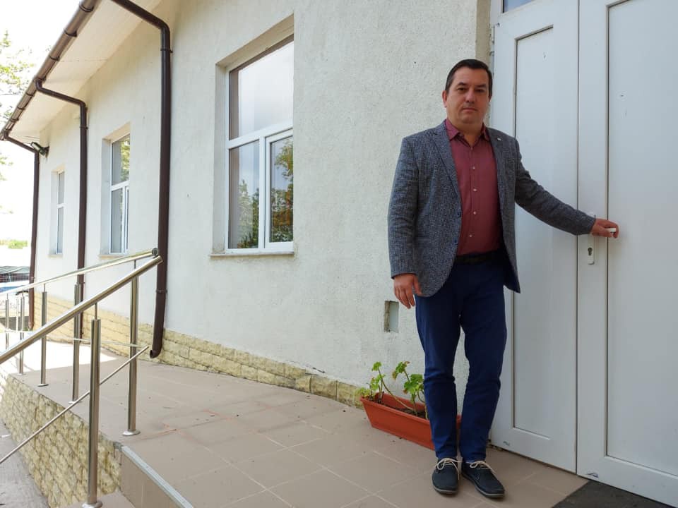 Primăria Pantelimon are bani să arunce pe mărunțișuri Primăria Pantelimon are bani să arunce pe mărunțișuri