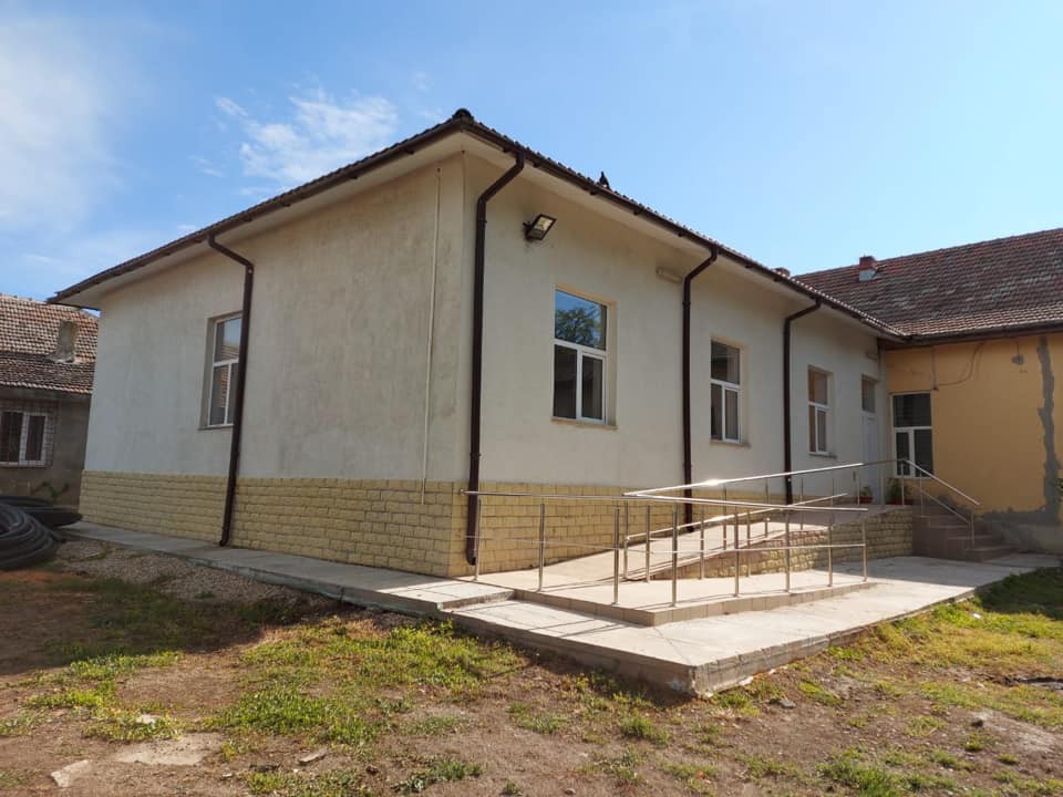Primăria Pantelimon are bani să arunce pe mărunțișuri Primăria Pantelimon are bani să arunce pe mărunțișuri