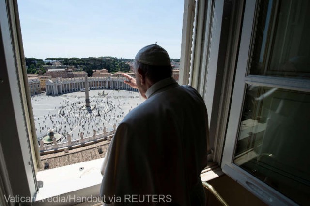 Credincioşii s-au adunat din nou în Piaţa Sf. Petru pentru a asculta o predică a Papei