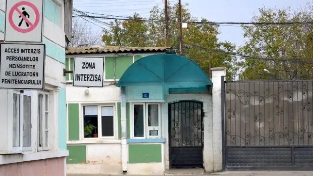 Mandat de executare a pedepsei cu închisoarea, pus în aplicare de poliţişti
