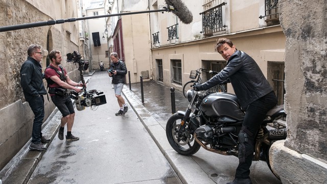 Ce face Tom Cruise ca să poată continua filmările la „Misiune: Imposibilă 7”