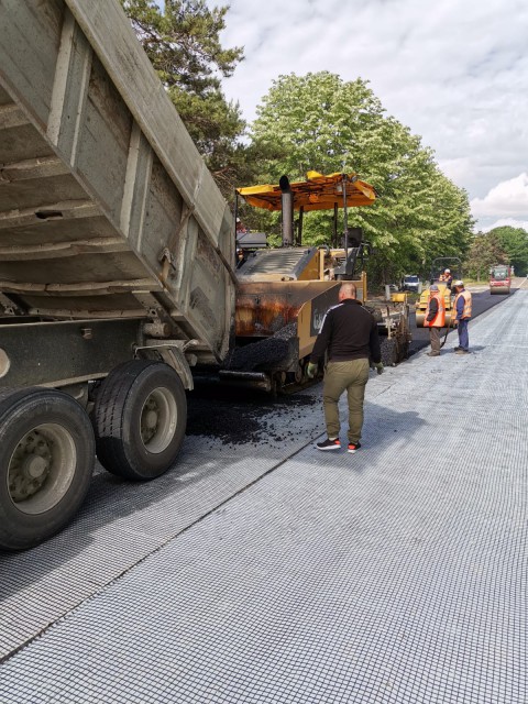 A început asfaltarea străzilor din stațiunea Neptun-Olimp, cu fonduri UE