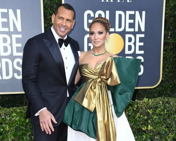 Jennifer Lopez se face patroană de club de baseball
