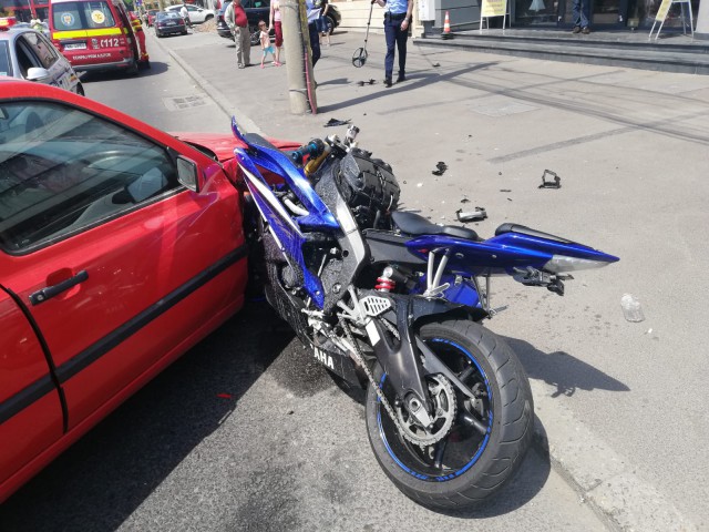 ACCIDENT RUTIER MORTAL pe DN39: Un MOTOCICLIST a DECEDAT în urma impactului cu un AUTOTURISM