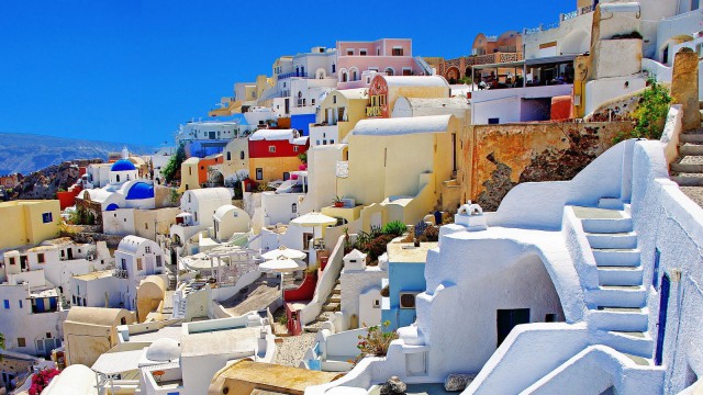 O nouă taxă pentru turiștii navelor de croazieră care fac escale în Mykonos şi Santorini