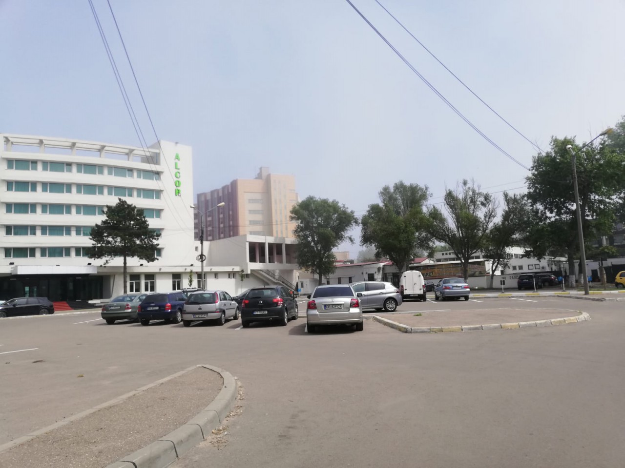 DISPARE BAZARUL de la ALCOR din Mamaia, pentru a face loc unui hotel DISPARE BAZARUL de la ALCOR din Mamaia, pentru a face loc unui hotel