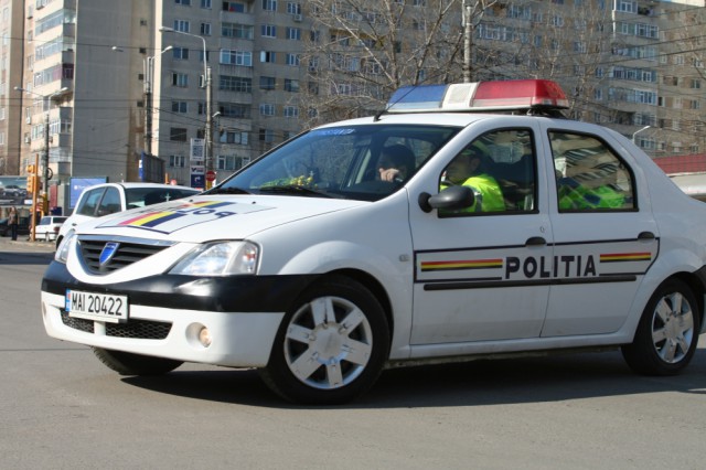 Bărbat reținut după ce și-a însușit mai multe bunuri dintr-un magazin