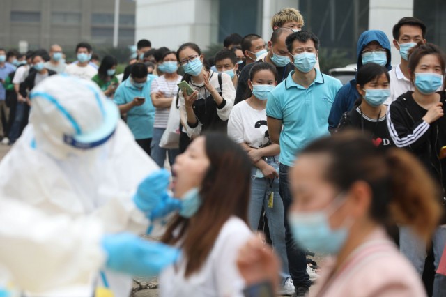 Studiul Harvard, ce sugerează că noul coronavirus s-ar fi răspândit în China din august, respins de Beijing şi de cercetători