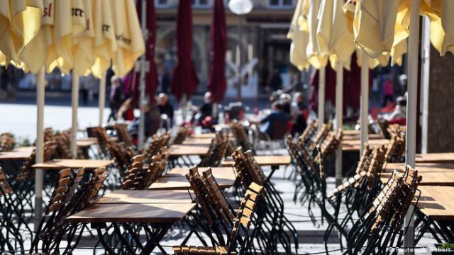 Măsuri de relaxare: Barurile se redeschid în Finlanda şi Norvegia, cafenelele şi restaurantele în Olanda
